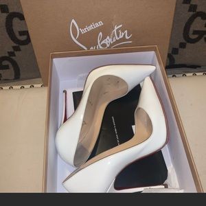 Christian louboutin So Kate White Pumps, size 7.5 or 38
